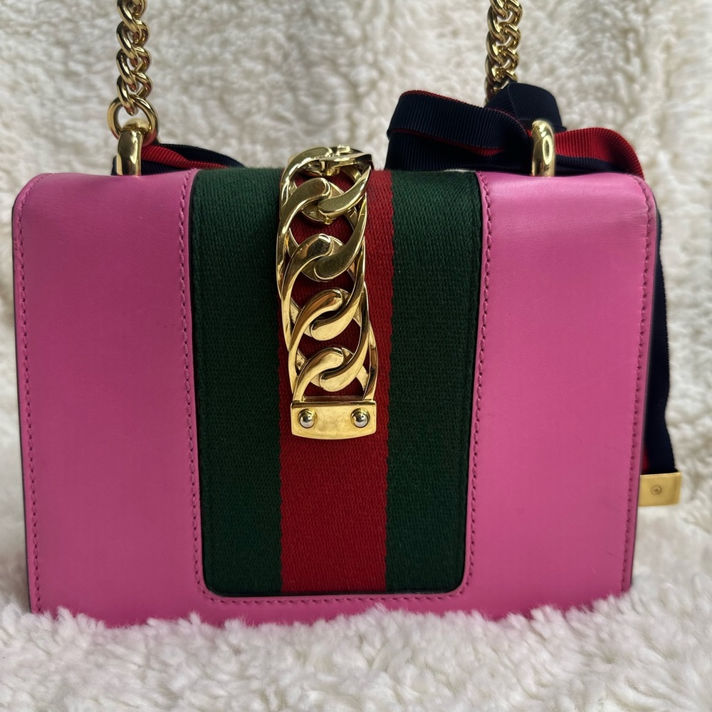 Gucci Mini Sylvie crossbody/shoulder bag - Picture 3 of 11
